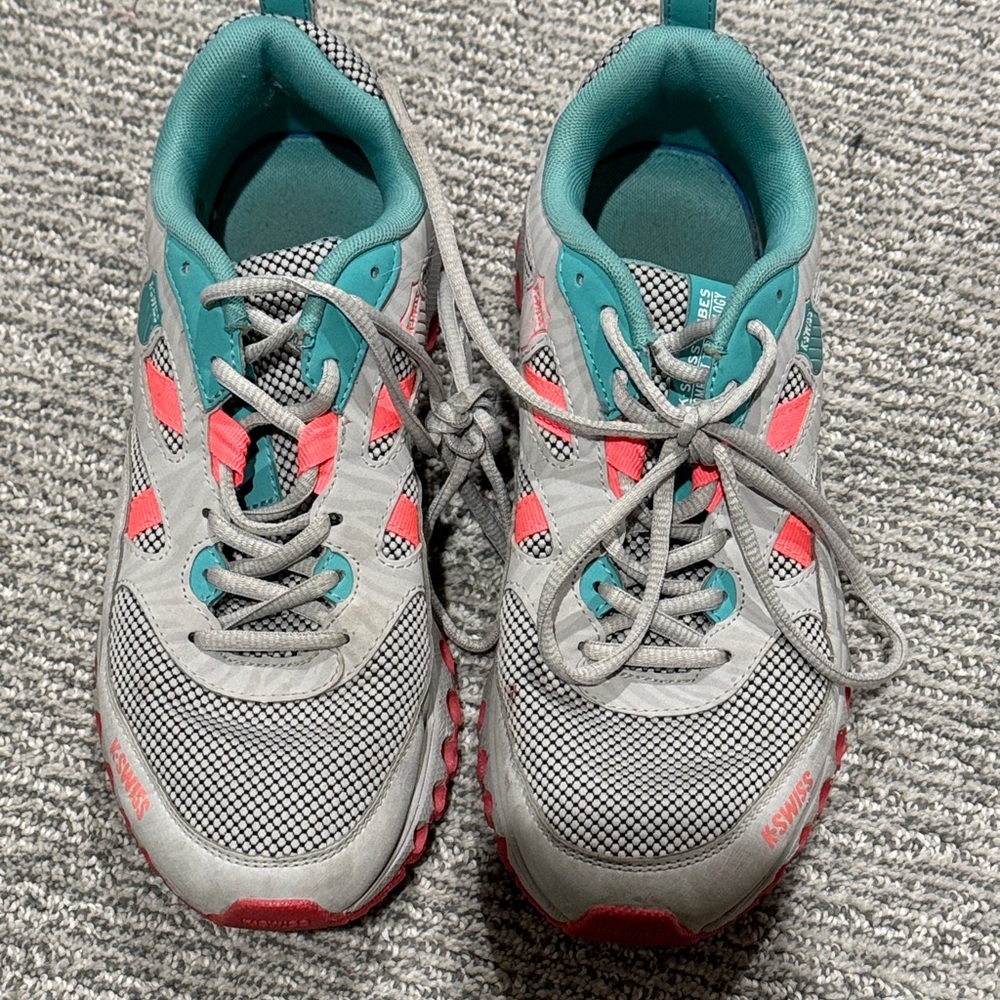 KSwiss Sneakers - Gray and Pink